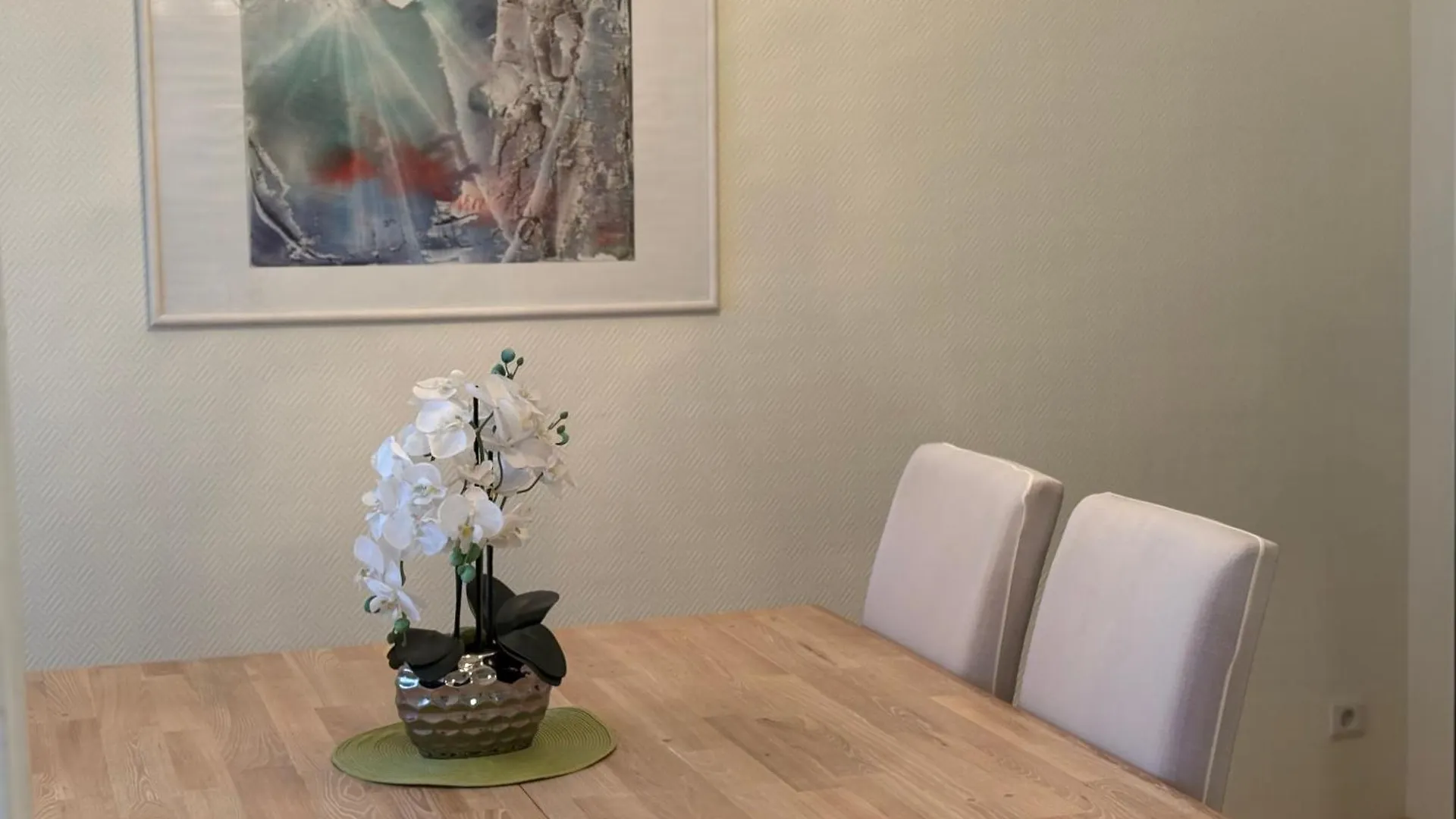 City Centre Stylish One Bedroom Apartment Luxemburg